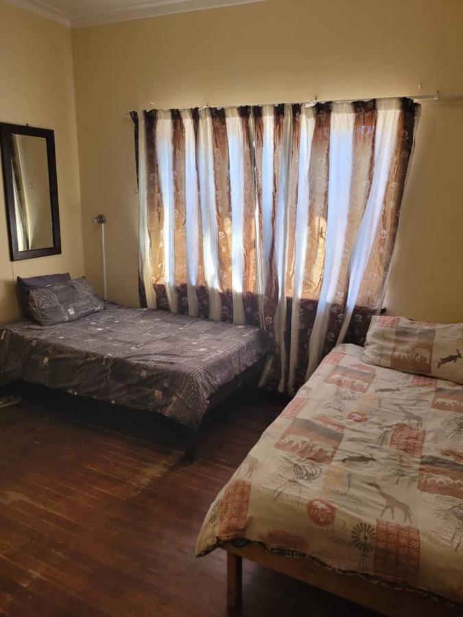 Skippers Backpackers Cc Walvis Bay Exterior photo